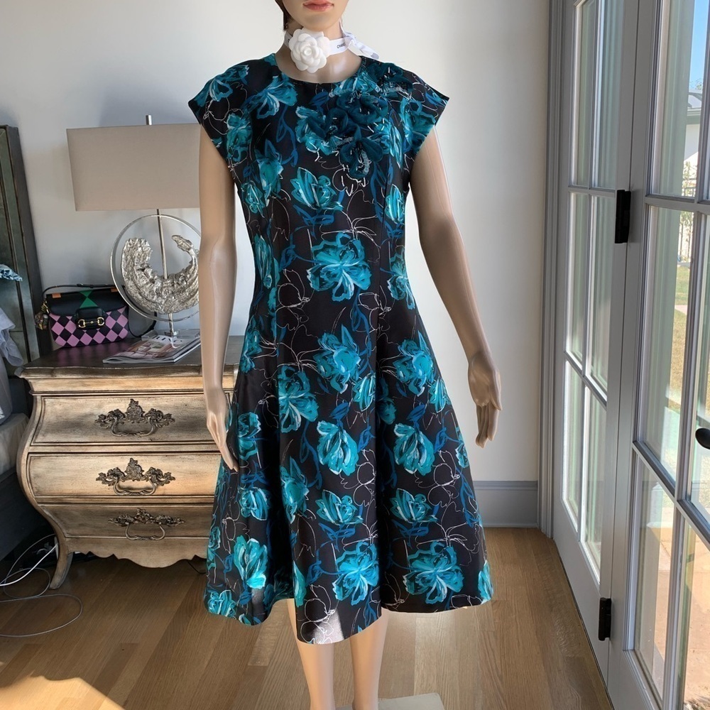 Sachin & Babi Noir Floral Fit and Flare Cap Sleeve Dress